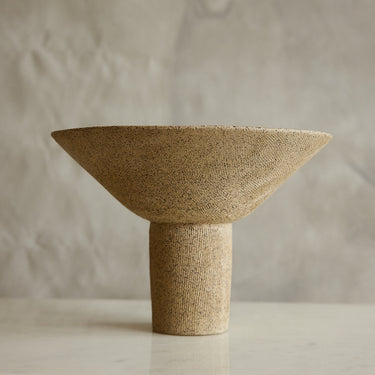 The Shore Pedestal - Mararamiro
