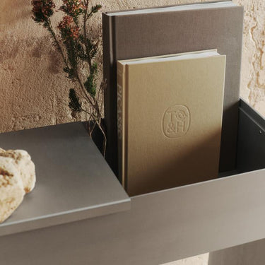 Lager Plant Box With Shelf - Aluminium