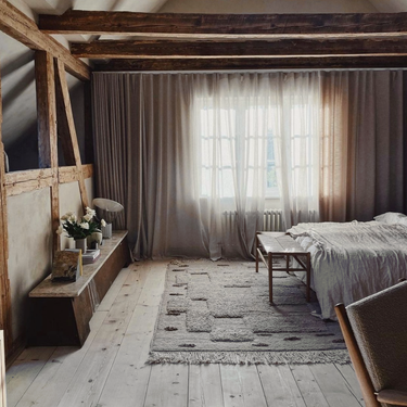 Luoto - Hand Knotted Wool Rug - Mararamiro