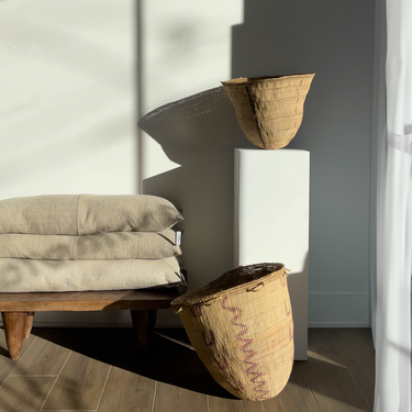 Wii Basket with Urucum & Black Graphism by Yanomami - Mararamiro