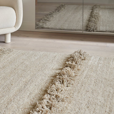 Nurja, Hand Knotted Rug - White + White - Mararamiro