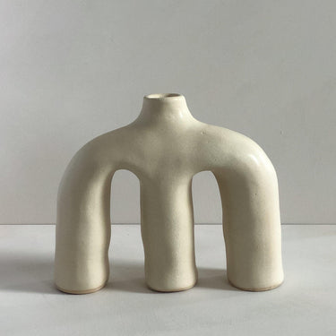 Anatomia Stoneware Vase by Ila Cerámica - Mararamiro