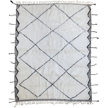 Moroccan Beni Ourain Rug With Side Details - 6.5ft x 10ft - Mararamiro