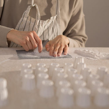 Porcelain Canelé Candle Holder - Mararamiro
