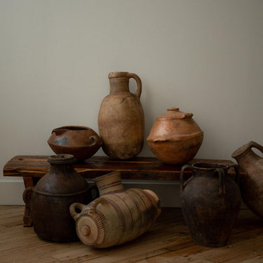 Vintage Clay Vessel With Lid - Mararamiro