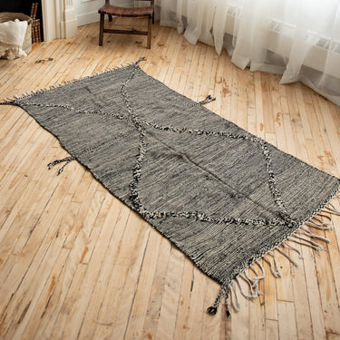 Vintage Moroccan Zanafi Kilim Rug - 4ft x 8ft - Mararamiro